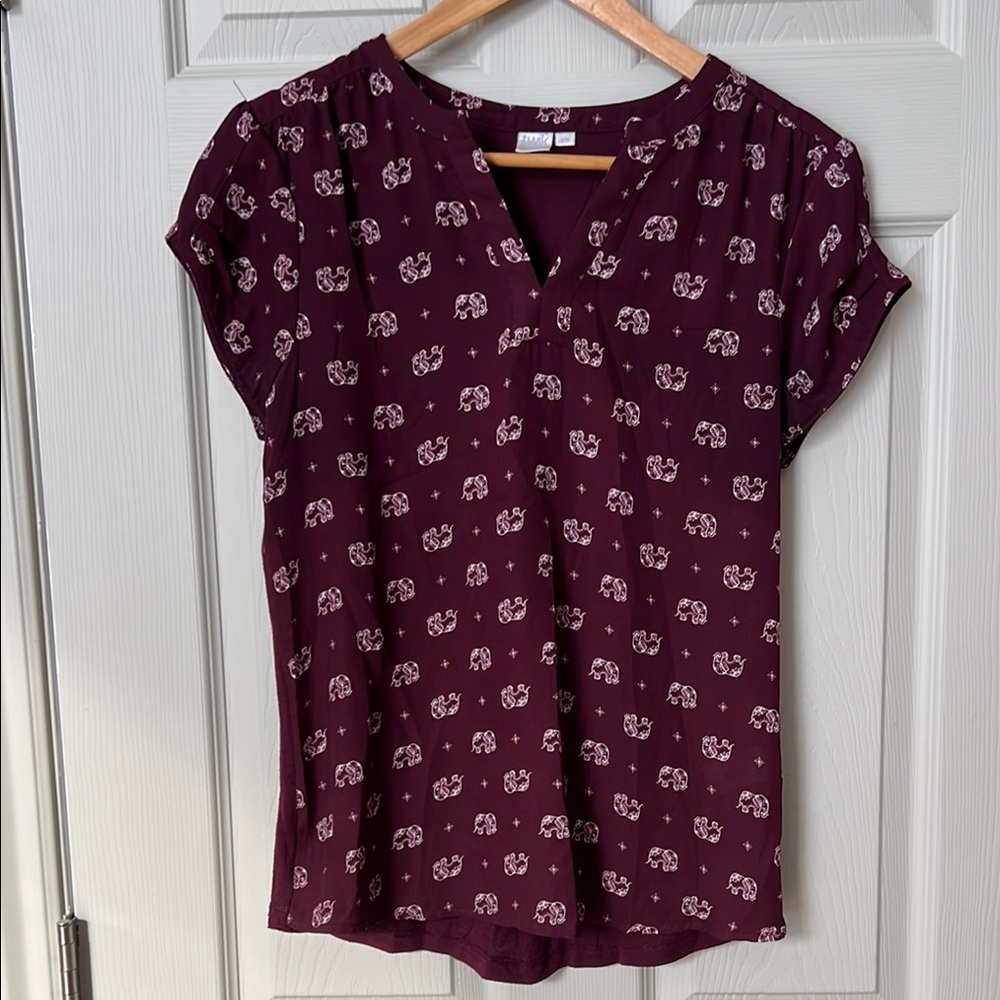30-Women's Burgundy Floral Top